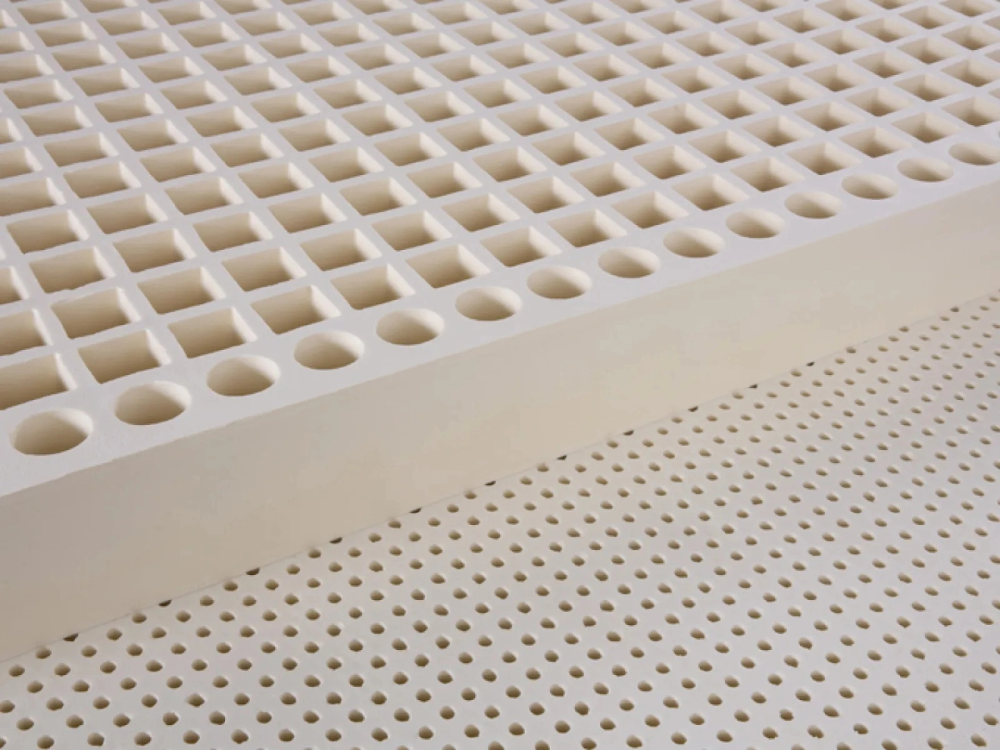 nem-cao-su-thien-nhien-lien-a-premium-classic-3cRI7e