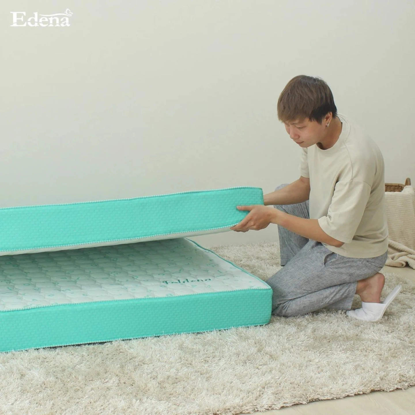 nem-mat-foldena-BGA4Rd