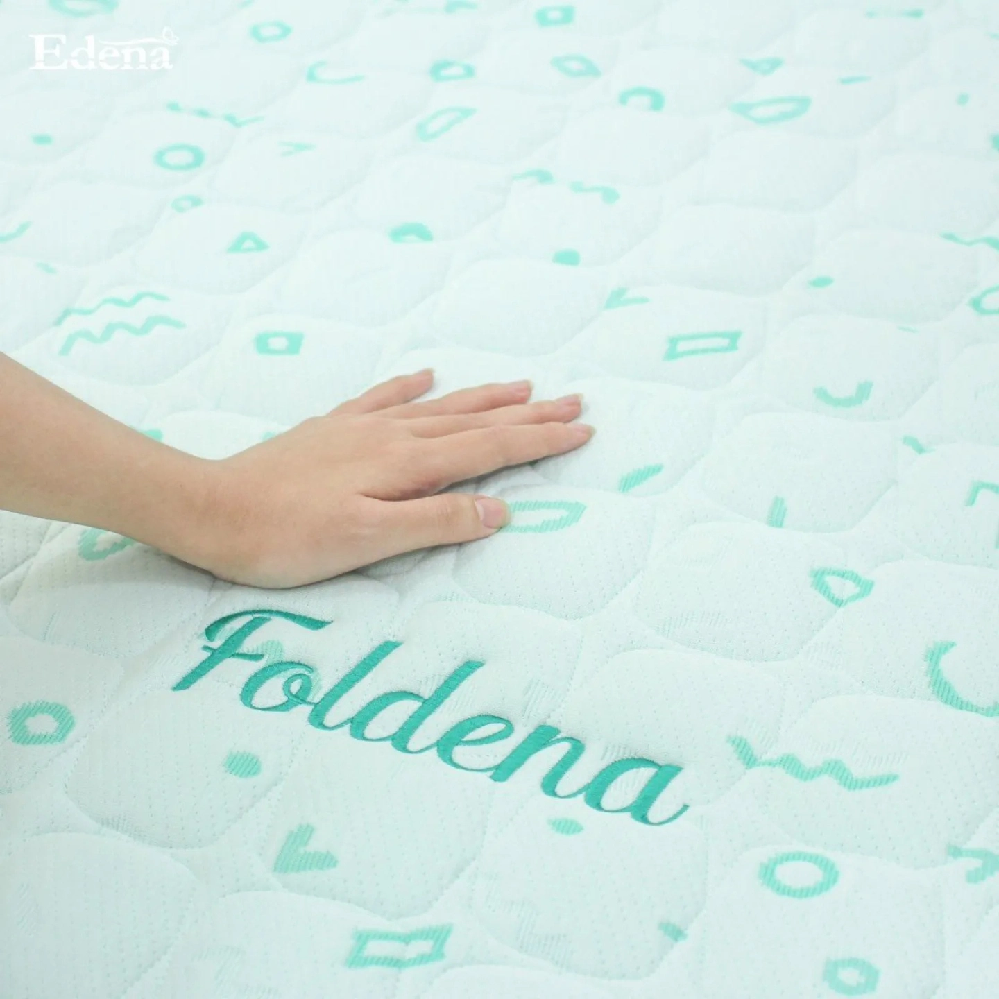 nem-mat-foldena-EV7XrE