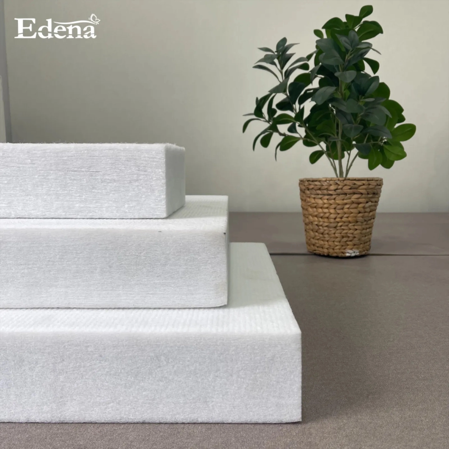 nem-mat-foldena-wLIXeS